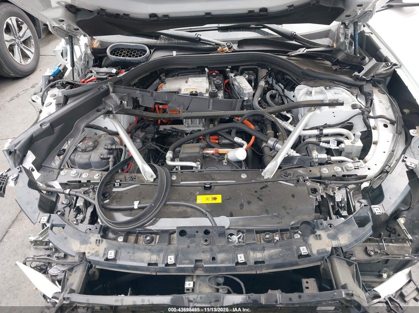 2023 BMW I7 xDrive60 VIN: WBY53EJ01PCN77765 Lot: 43698485