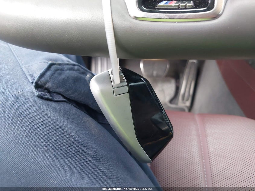 2023 BMW I7 xDrive60 VIN: WBY53EJ01PCN77765 Lot: 43698485