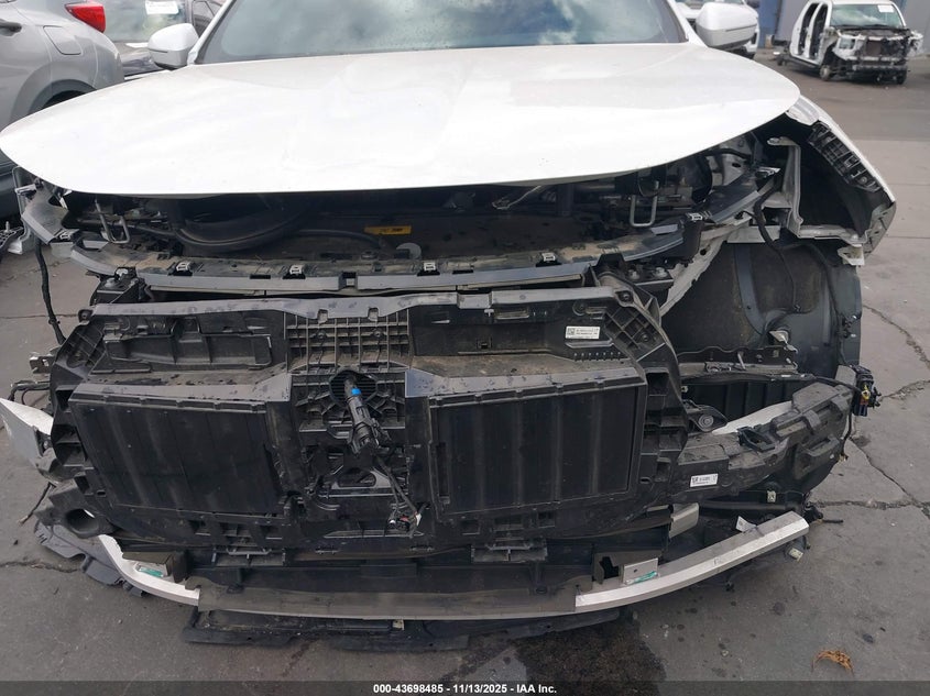 2023 BMW I7 xDrive60 VIN: WBY53EJ01PCN77765 Lot: 43698485