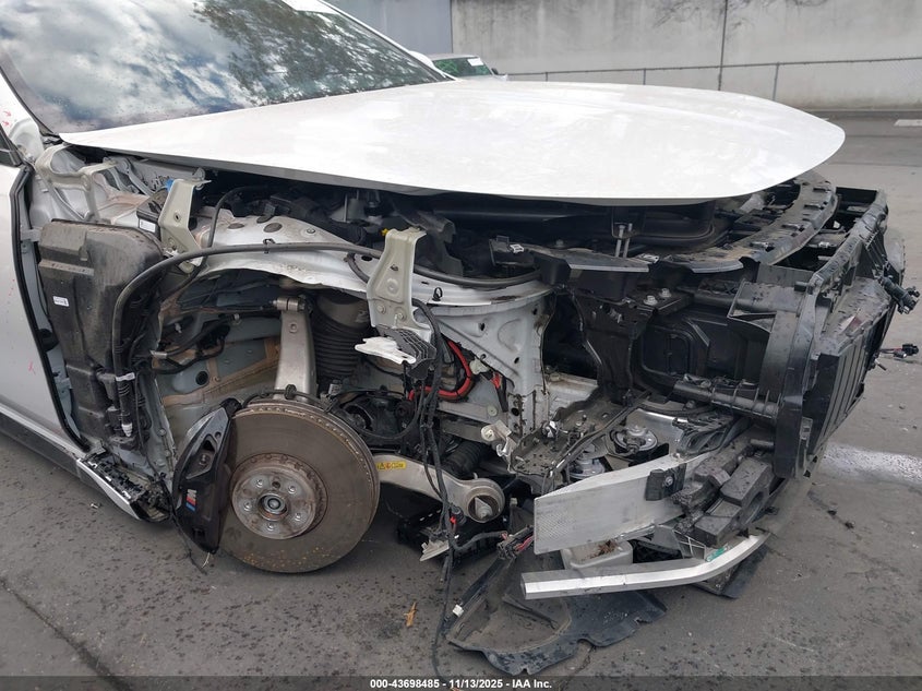 2023 BMW I7 xDrive60 VIN: WBY53EJ01PCN77765 Lot: 43698485