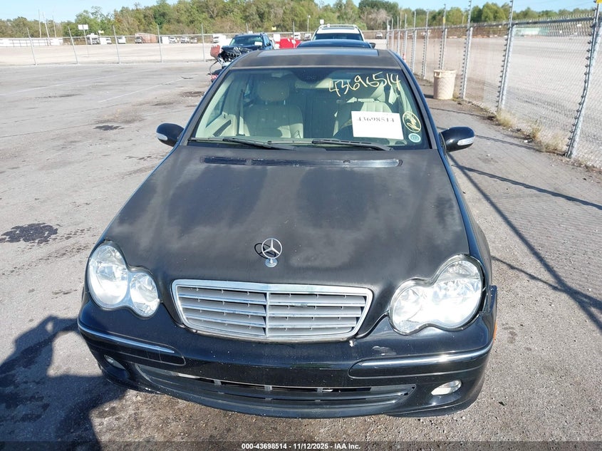 2005 Mercedes-Benz C 240 Luxury VIN: WDBRF61J15A727423 Lot: 43698514