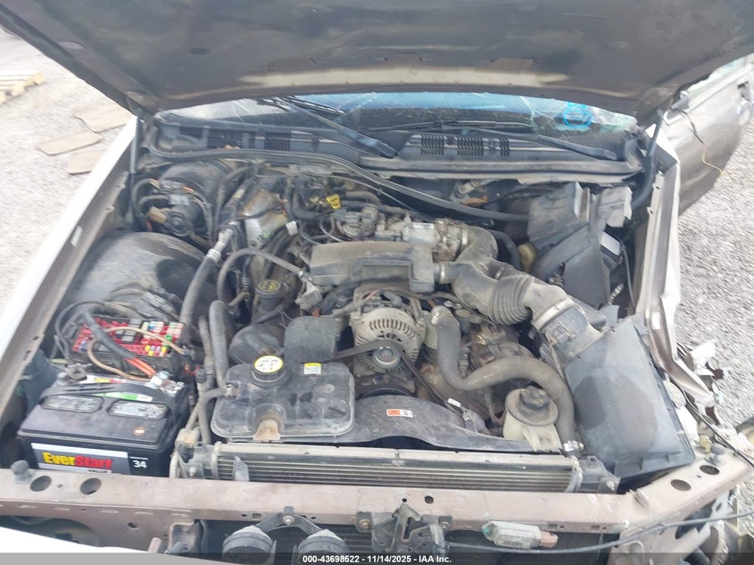 2004 Ford Crown Victoria Lx VIN: 2FAFP74W04X160163 Lot: 43698522