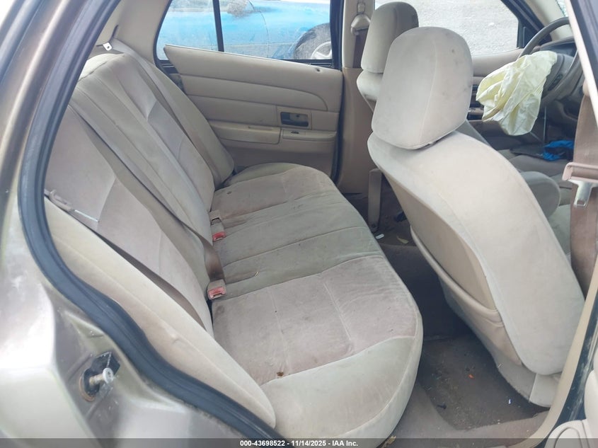 2004 Ford Crown Victoria Lx VIN: 2FAFP74W04X160163 Lot: 43698522