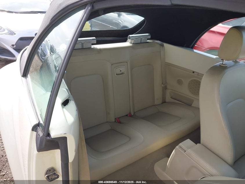 2005 Volkswagen New Beetle Gls 1.8T VIN: 3VWCD31Y45M303260 Lot: 43698549