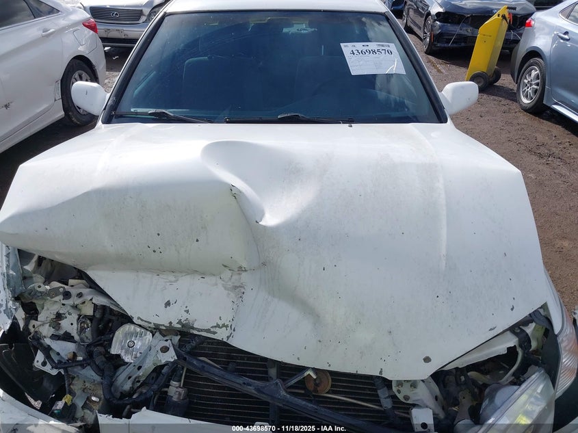 2000 Toyota Camry Le VIN: 4T1BG22K3YU962341 Lot: 43698570