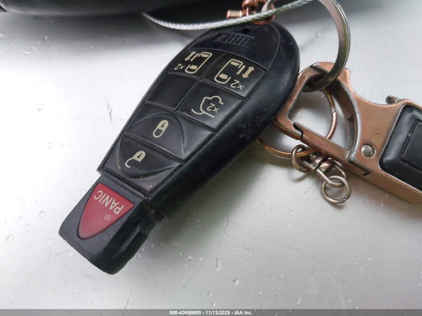 2014 Chrysler Town & Country Touring VIN: 2C4RC1BG2ER211714 Lot: 43698609