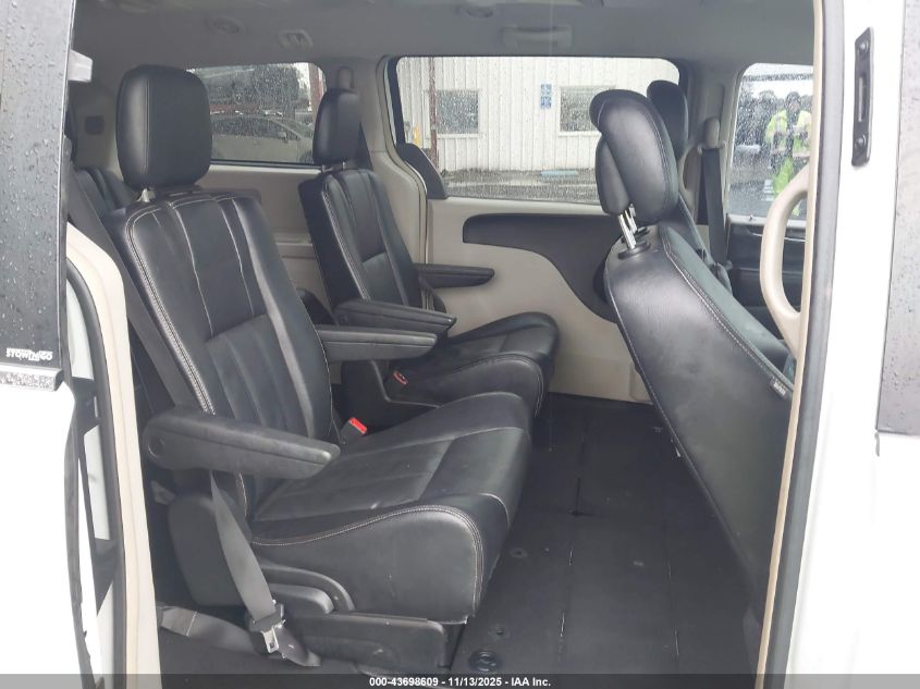 2014 Chrysler Town & Country Touring VIN: 2C4RC1BG2ER211714 Lot: 43698609