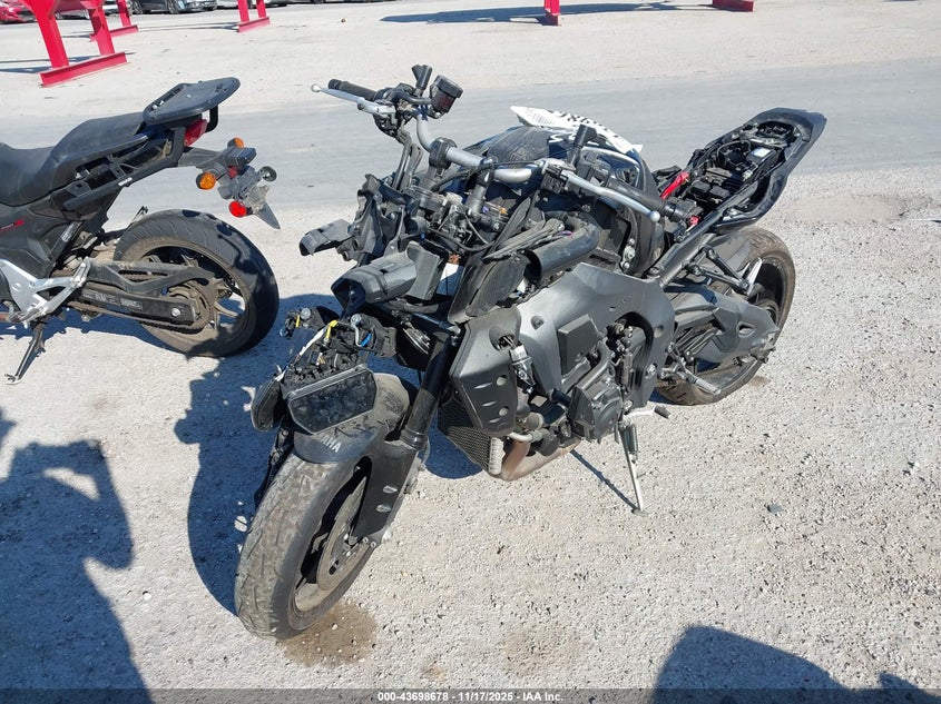 JYARN79EXPA000555 2023 YAMAHA MT photo no. 2