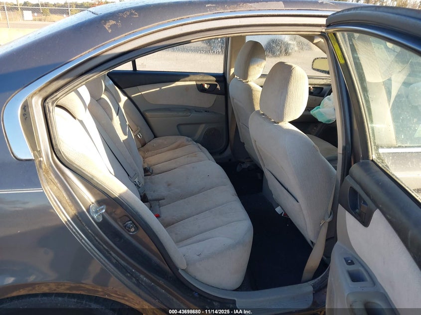 2008 Kia Optima Lx VIN: KNAGE123X85268546 Lot: 43698680