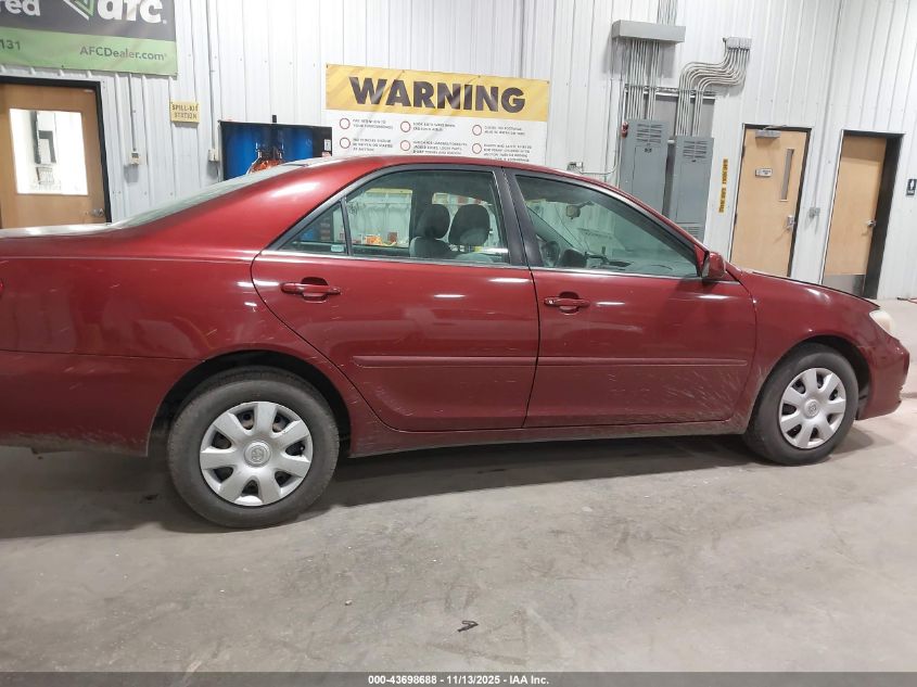 2004 Toyota Camry Le VIN: 4T1BE32K44U261071 Lot: 43698688