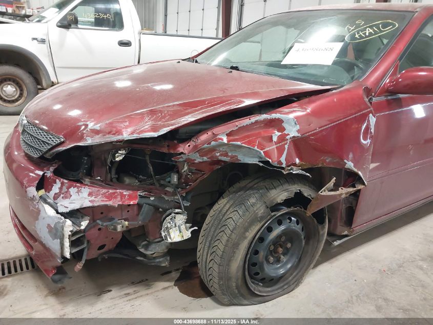 2004 Toyota Camry Le VIN: 4T1BE32K44U261071 Lot: 43698688