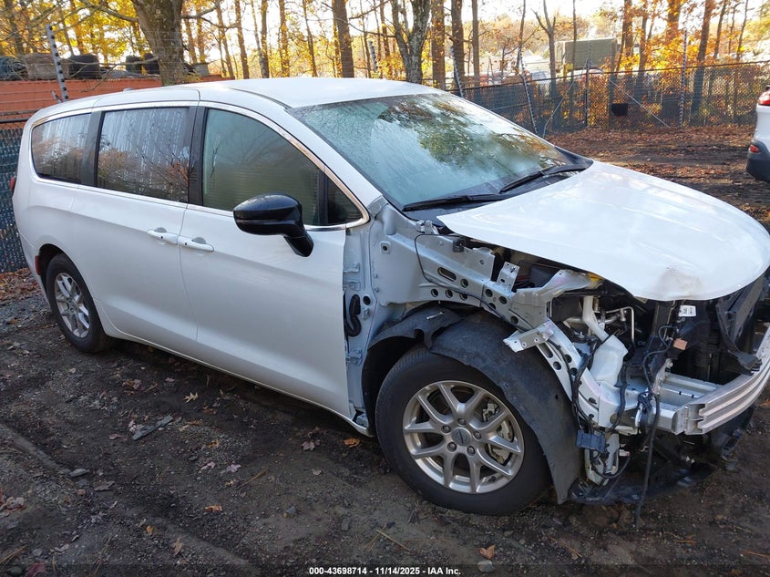 2C4RC1BG7SR555910 2025 CHRYSLER PACIFICA photo no. 14