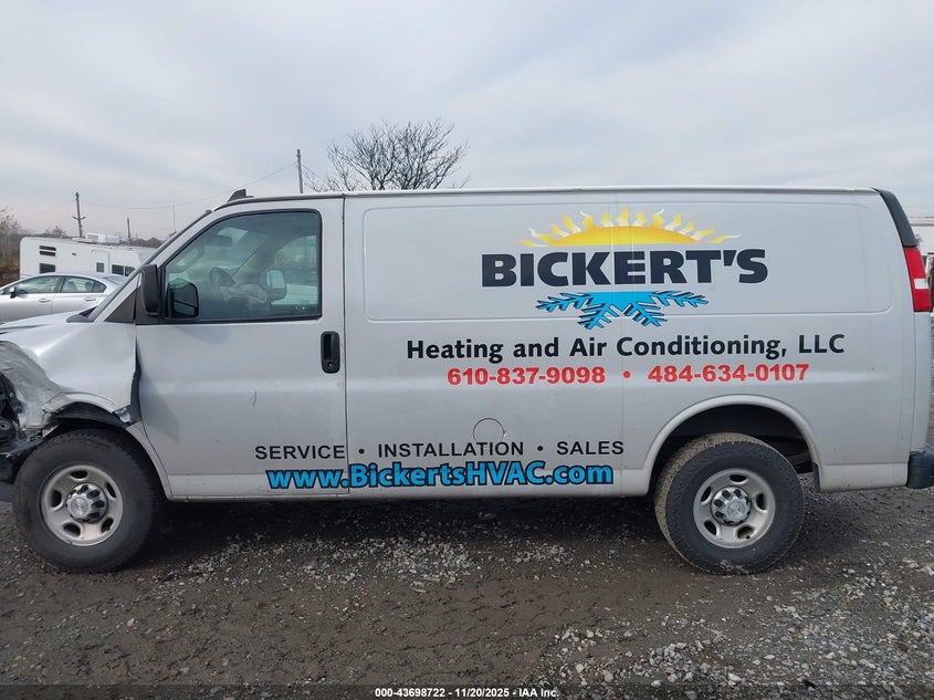 2020 Chevrolet Express Cargo Rwd 2500 Regular Wheelbase Wt VIN: 1GCWGAFGXL1127739 Lot: 43698722