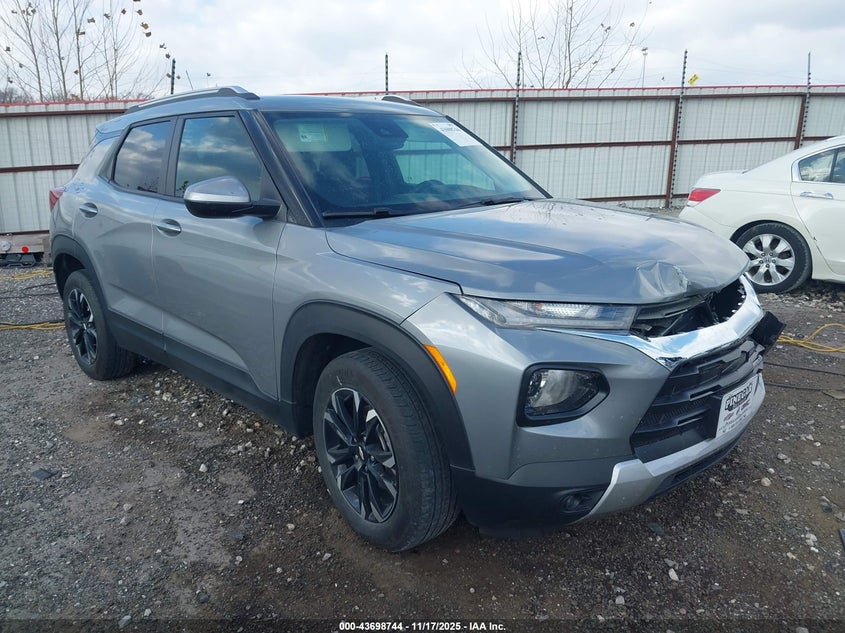 CHEVROLET TRAILBLAZER FWD LT