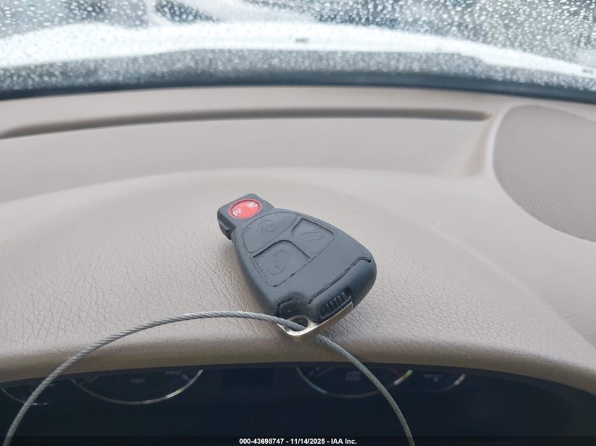 2005 Mercedes-Benz C 240 Luxury VIN: WDBRF61J85F576261 Lot: 43698747