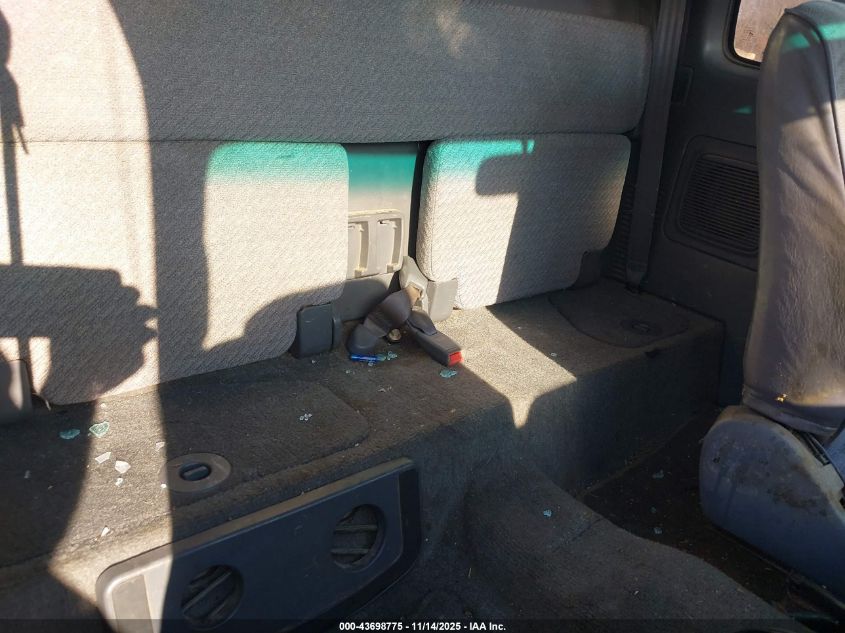 1996 Toyota Tacoma Xtracab VIN: 4TAWN72N2TZ092804 Lot: 43698775