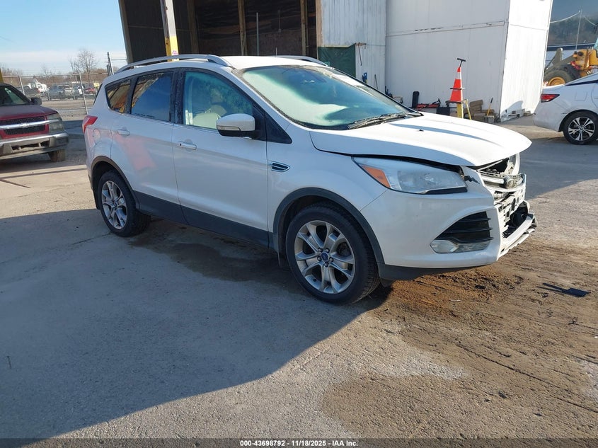 FORD ESCAPE TITANIUM