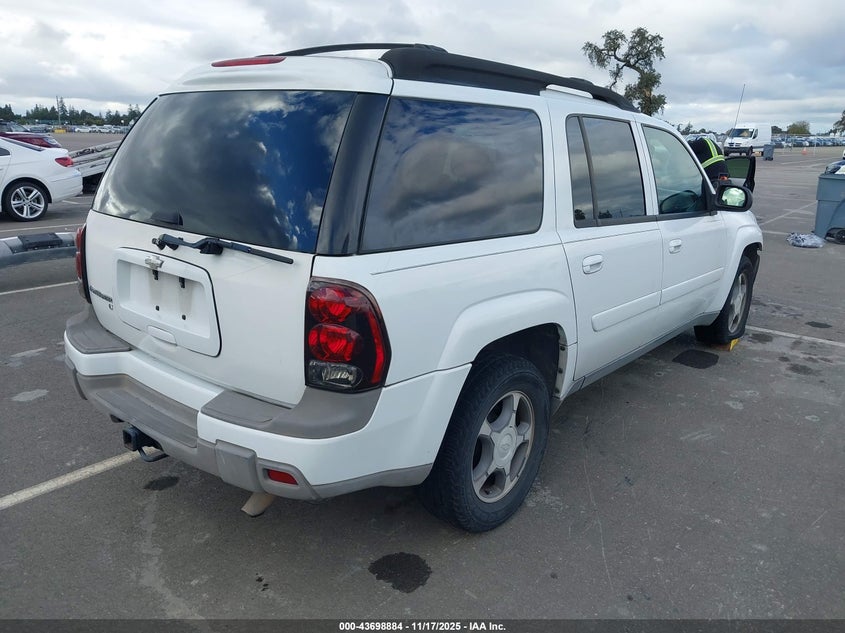 1GNES16S156104992 2005 CHEVROLET TRAILBLAZER photo no. 4