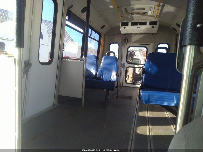 2015 Ford E-450 Cutaway VIN: 1FDFE4FS2FDA19657 Lot: 43698972