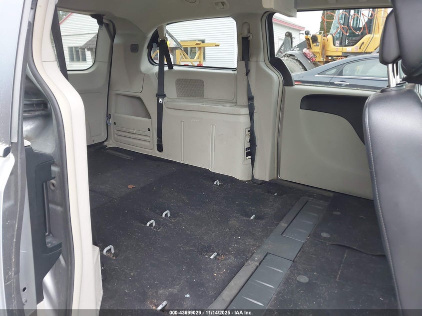 2014 Chrysler Town & Country Touring VIN: 2C4RC1BG0ER393770 Lot: 43699029