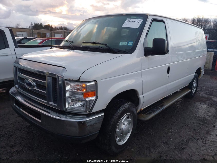 1FTNE2EW5BDA77412 2011 FORD ECONOLINE photo no. 2