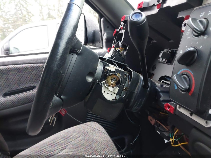 2001 Dodge Ram 2500 St VIN: 1B7KC23W21J573537 Lot: 43699096