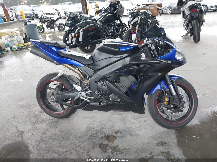 2004 Yamaha Yzfr1 VIN: JYARN13E24A004827 Lot: 43699115