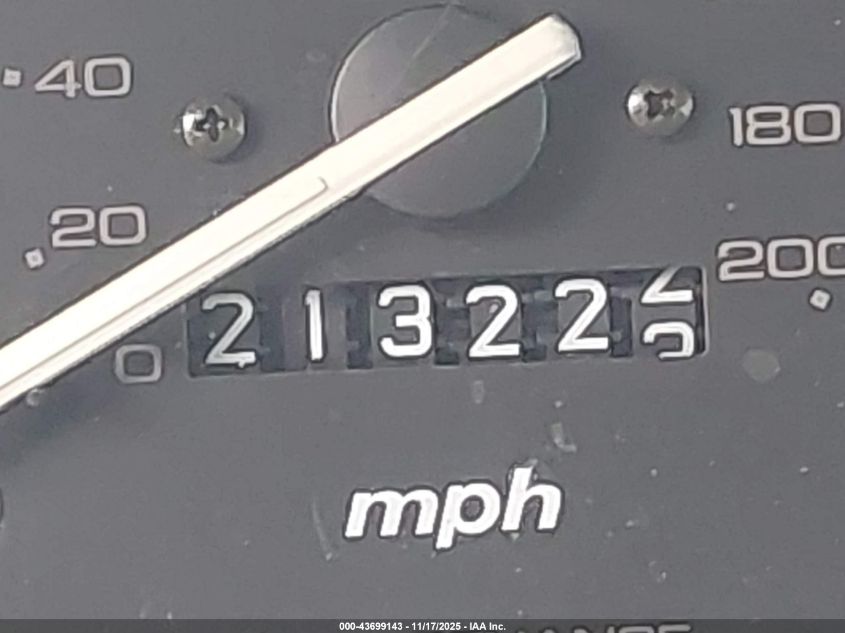 1999 Honda Cr-V Ex VIN: JHLRD1868XC018557 Lot: 43699143