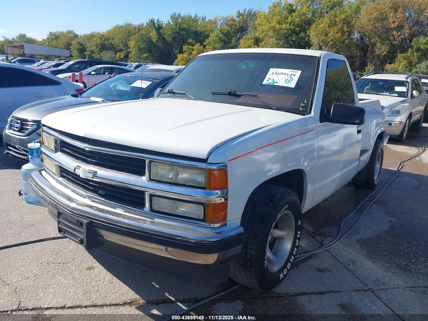 1GCDC14K3LZ262413 1990 CHEVROLET GMT-400 photo no. 2