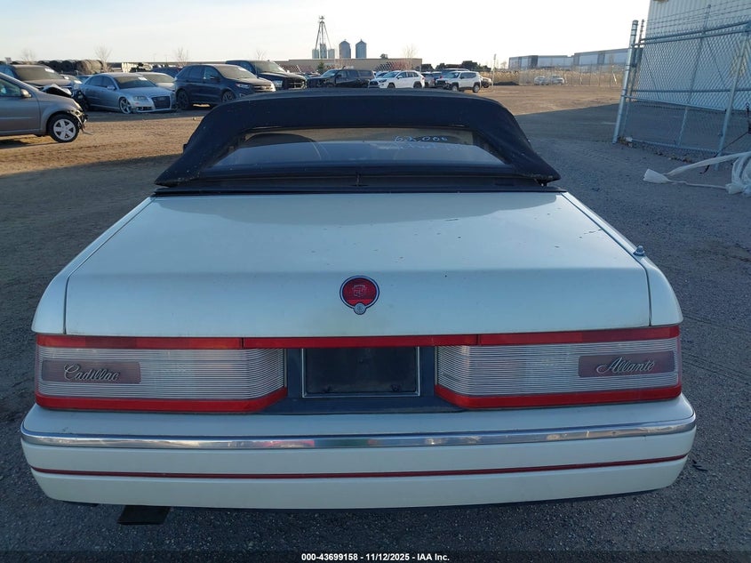 1988 Cadillac Allante VIN: 1G6VR3173JU100664 Lot: 43699158