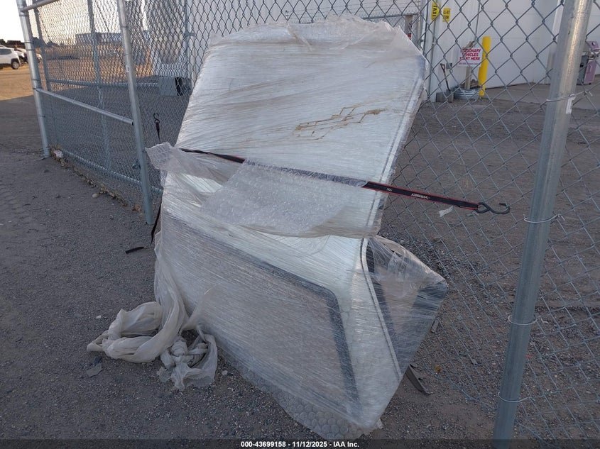 1988 Cadillac Allante VIN: 1G6VR3173JU100664 Lot: 43699158