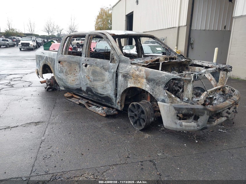 RAM 2500 TRADESMAN 4X4 6 4 BOX