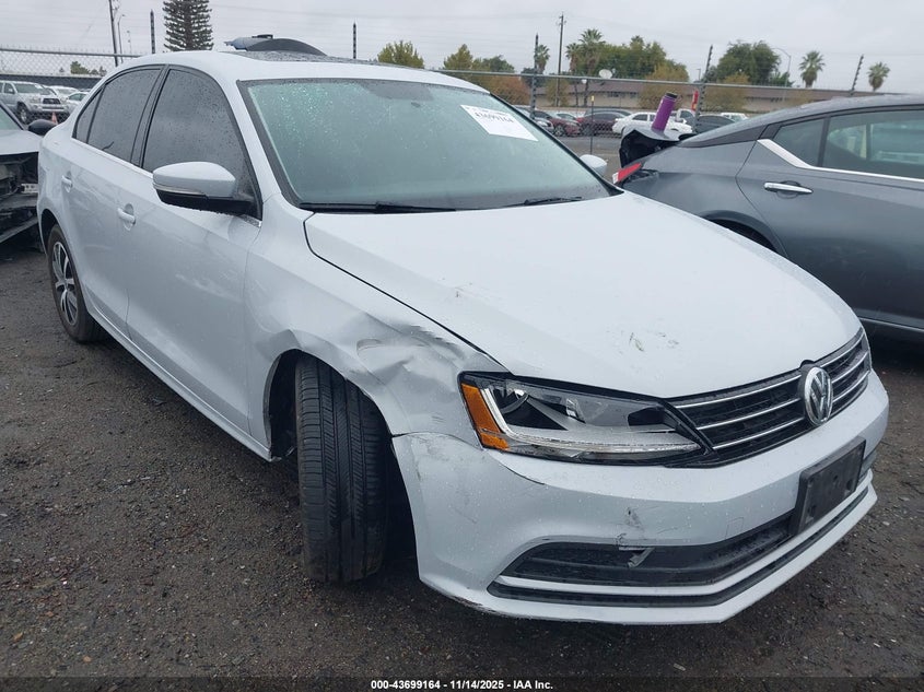 VOLKSWAGEN JETTA 1.4T SE