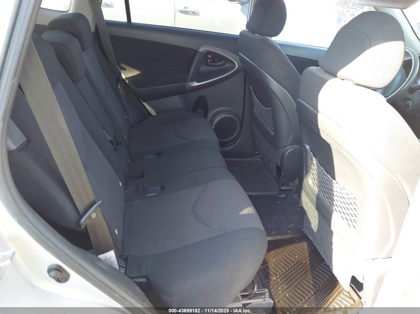 JTMBD32V466008423 2006 TOYOTA RAV 4 photo no. 8