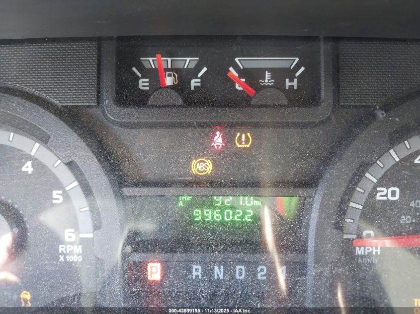 2011 Ford E-350 Super Duty Commercial VIN: 1FTDS3EL3BDA98517 Lot: 43699195