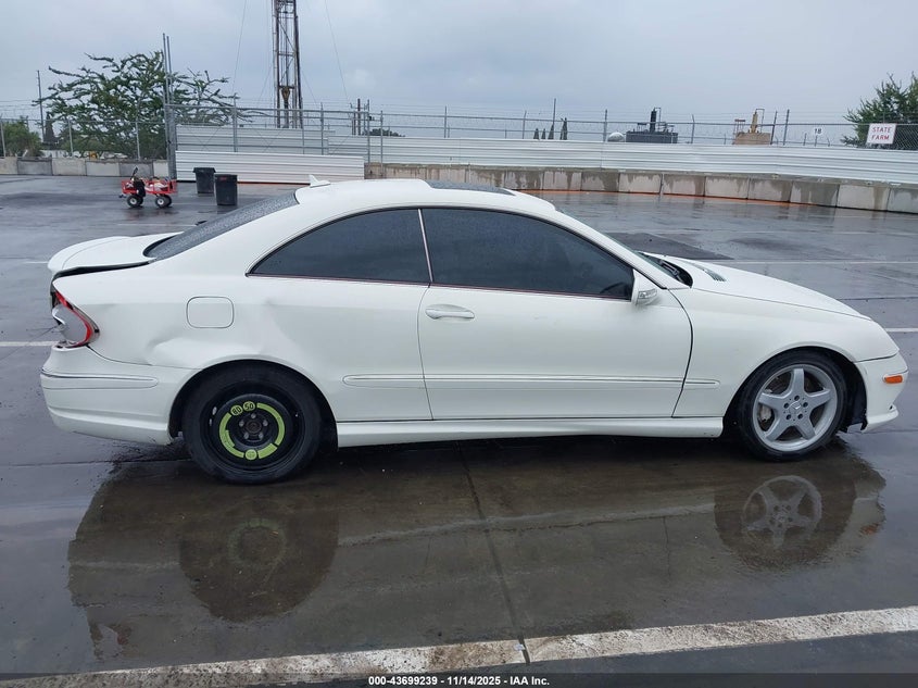 2009 Mercedes-Benz Clk 550 VIN: WDBTJ72H29F266067 Lot: 43699239