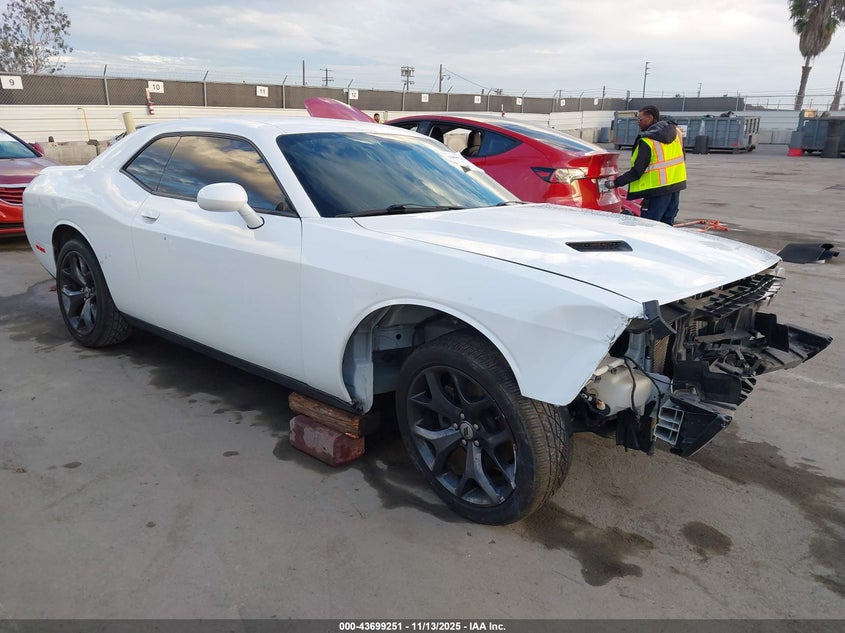 DODGE CHALLENGER SXT PLUS