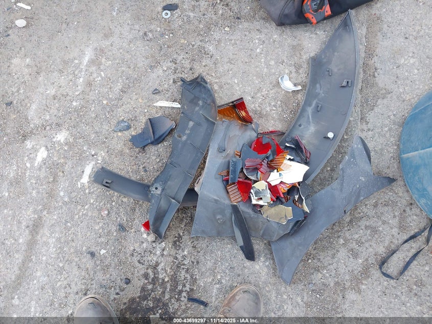 2007 Pontiac Vibe VIN: 5Y2SL65857Z402877 Lot: 43699297