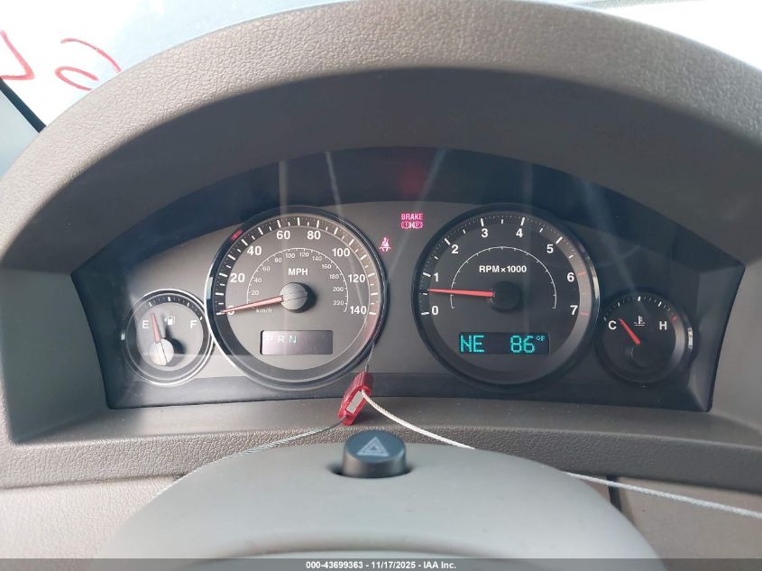 2005 Jeep Grand Cherokee Laredo VIN: 1J4HS48N15C724199 Lot: 43699363