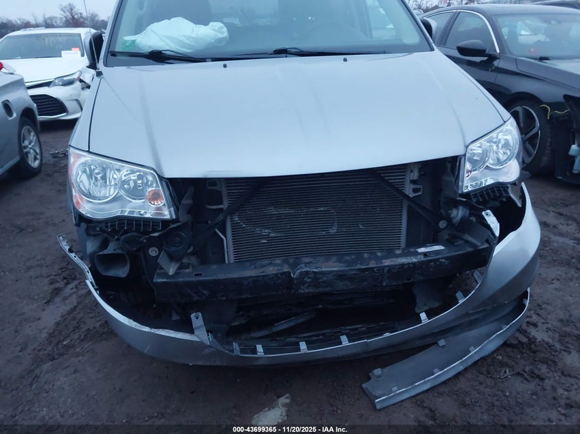 2013 Dodge Grand Caravan Sxt VIN: 2C4RDGCG5DR549931 Lot: 43699365