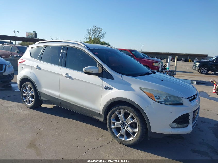 FORD ESCAPE TITANIUM