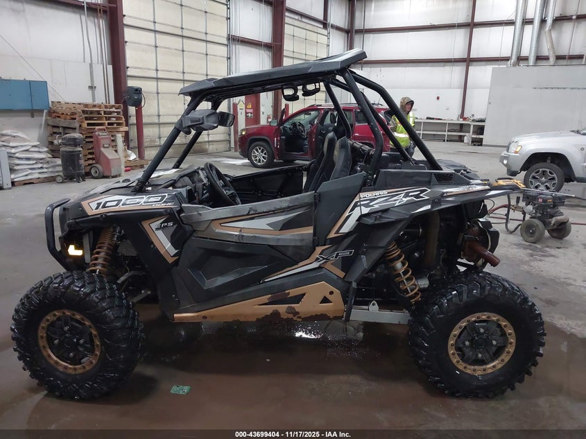2018 Polaris Rzr Xp 1000 Eps VIN: 3NSVDR992JF943119 Lot: 43699404