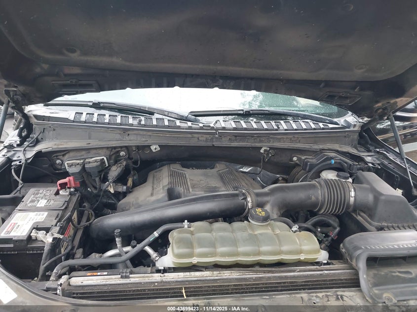 2019 Ford Expedition Max Limited VIN: 1FMJK2AT1KEA40298 Lot: 43699423