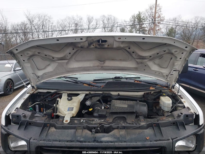 2013 GMC Savana 2500 Work Van VIN: 1GTW7FCAXD1143292 Lot: 43699454