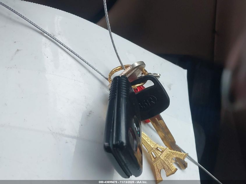 1997 Toyota Avalon Xls VIN: 4T1BF12B4VU198167 Lot: 43699478