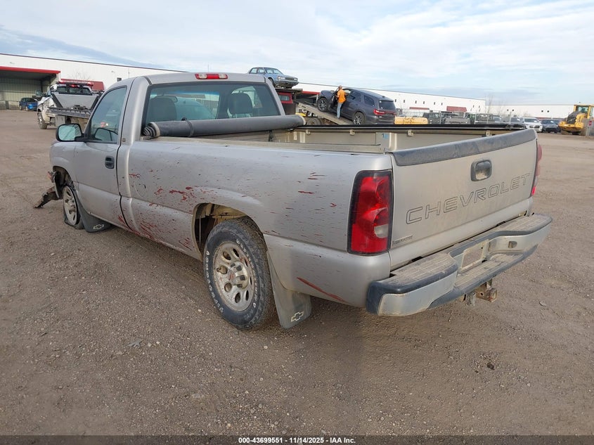 1GCEC14X95Z253704 2005 CHEVROLET SILVERADO photo no. 3