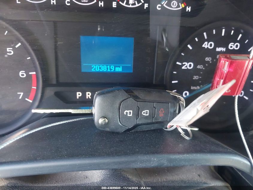 2017 Ford F-250 Xl VIN: 1FTBF2A6XHEB64960 Lot: 43699589