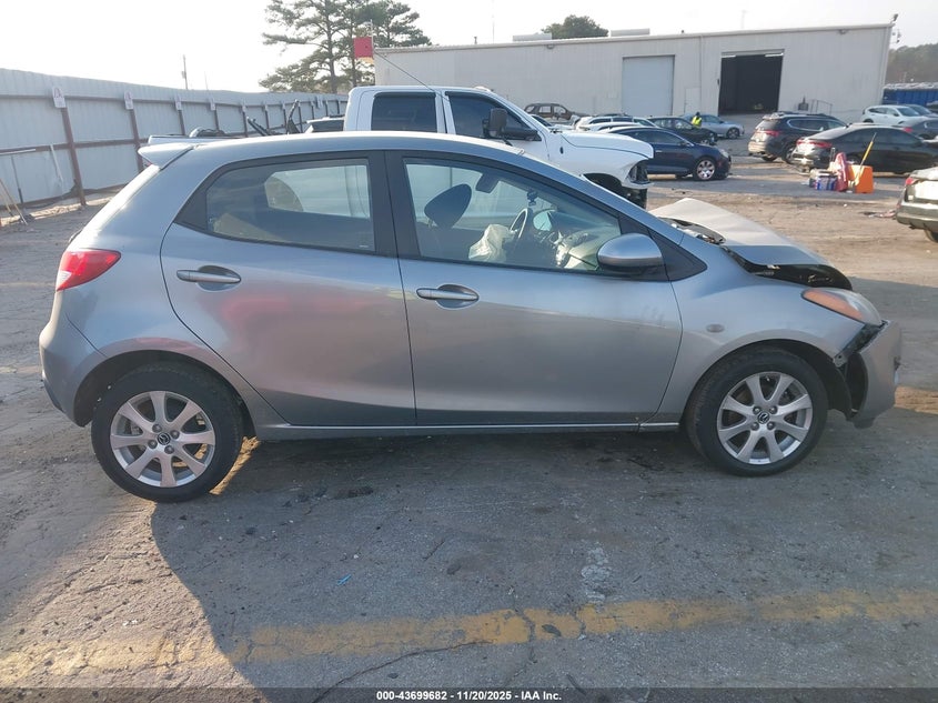 2014 Mazda Mazda2 Touring VIN: JM1DE1LZ0E0177495 Lot: 43699682