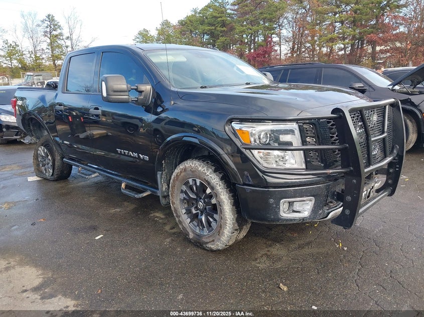 NISSAN TITAN PRO-4X