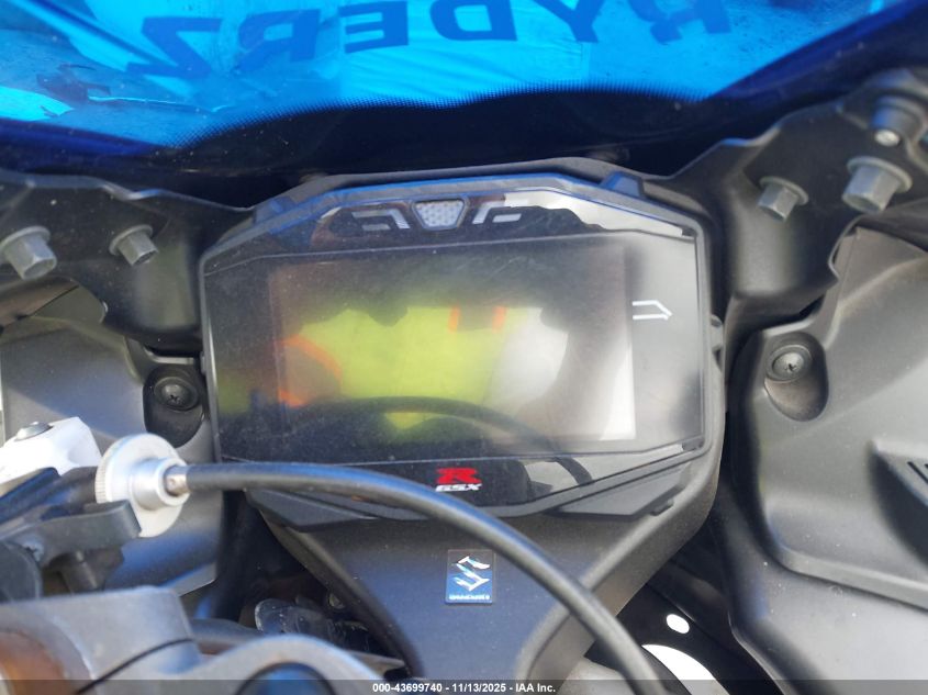 2023 Suzuki Gsx-R1000 R VIN: JS1DM11M5P7100099 Lot: 43699740